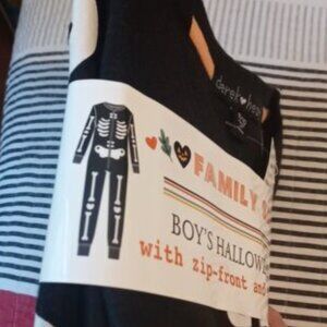 Derek Heart Boy's Halloween Black with White Bone Screens Pajama 8/10